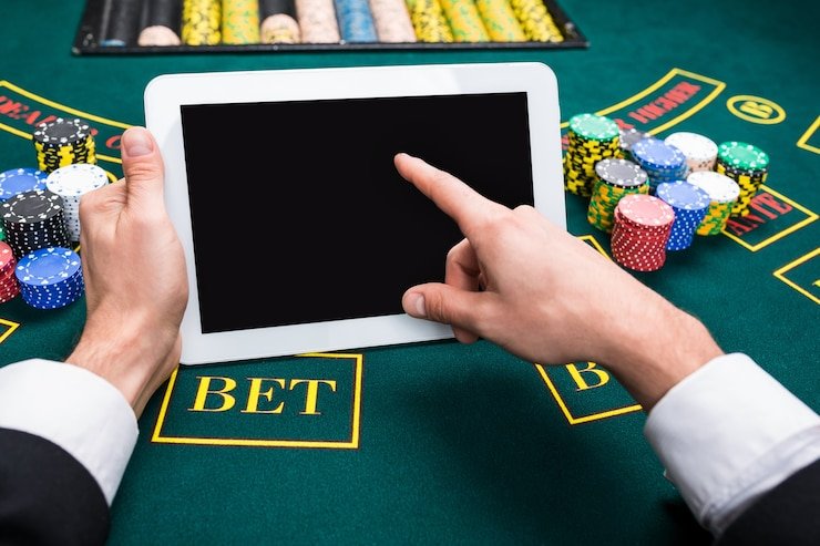 Ilustrasi kebijakan privasi dan keamanan data pengguna di platform totovip
